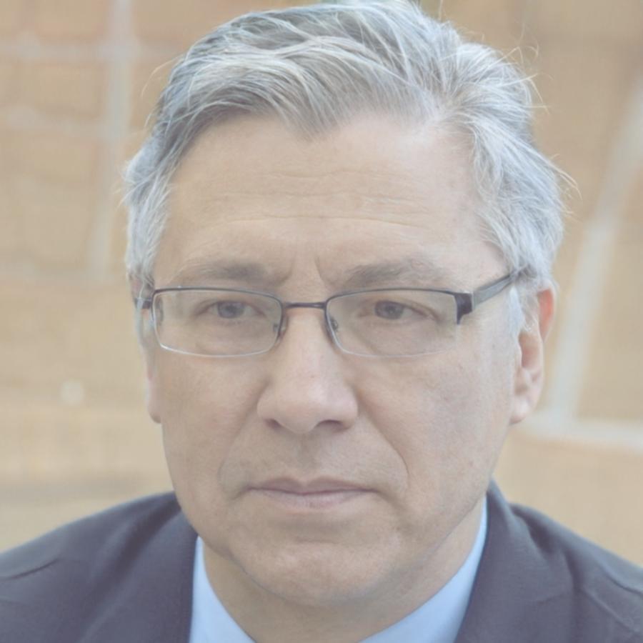 Retrato profesional de Borja Mendoza