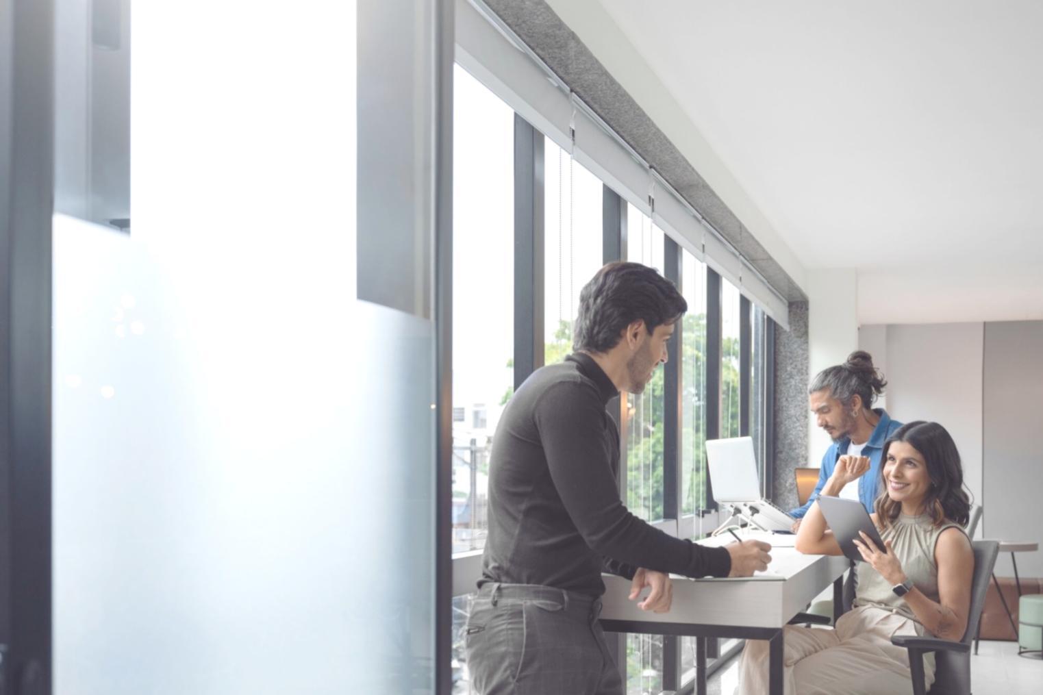 Análisis financiero detallado con documentos corporativos